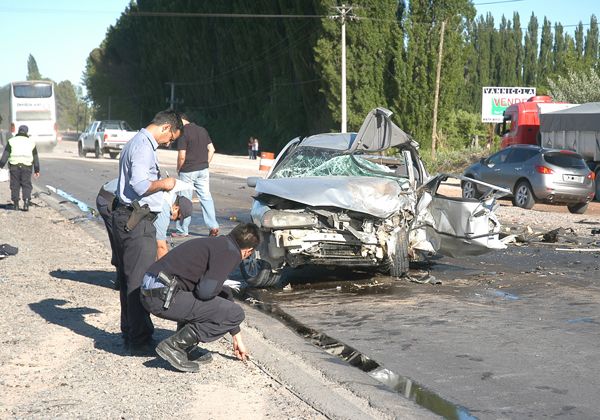 Furia en las rutas: cinco heridos por choques
