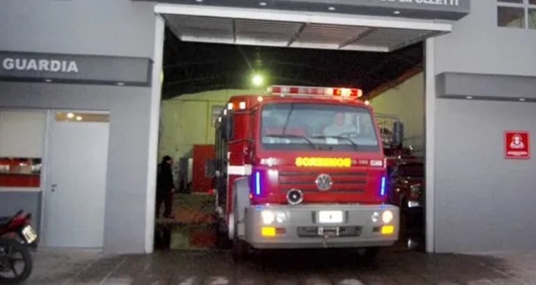 El bombero le realizó maniobras de estimulación y logró reanimarlo.