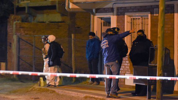 Policía mató a ladrón que entró a robar a su casa