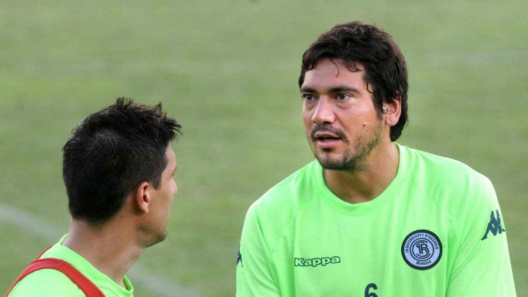 El Oso Pereyra se quiere quedar en la B Nacional.