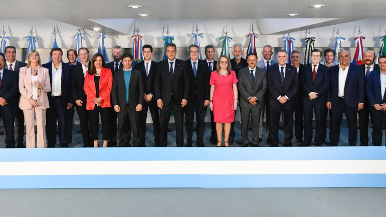 Carerras es parte del frente de gobernadores que apoya a Massa. Foto: gentileza prensa provincia