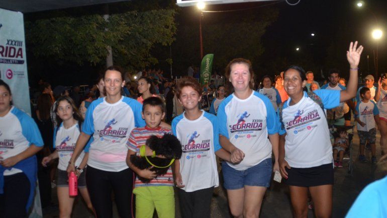 Una fiesta: mirá todo el color de la  33ª Corrida de Cipolletti