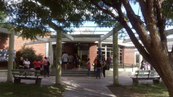 Sancionaron a docente de la UNCo por violencia de género