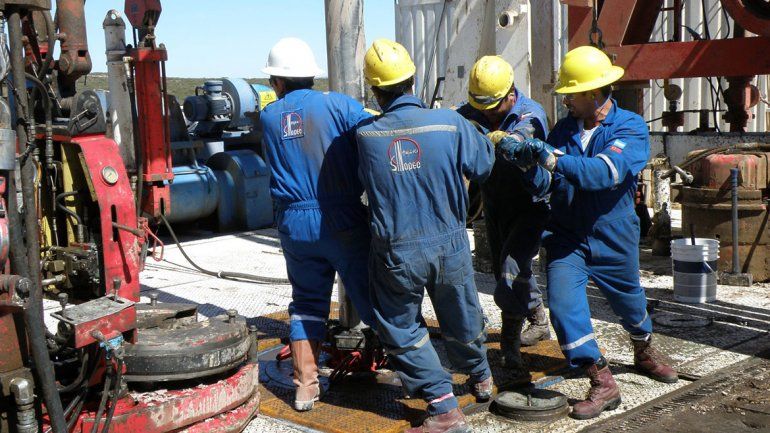 Dieron marcha atrás con los despidos petroleros
