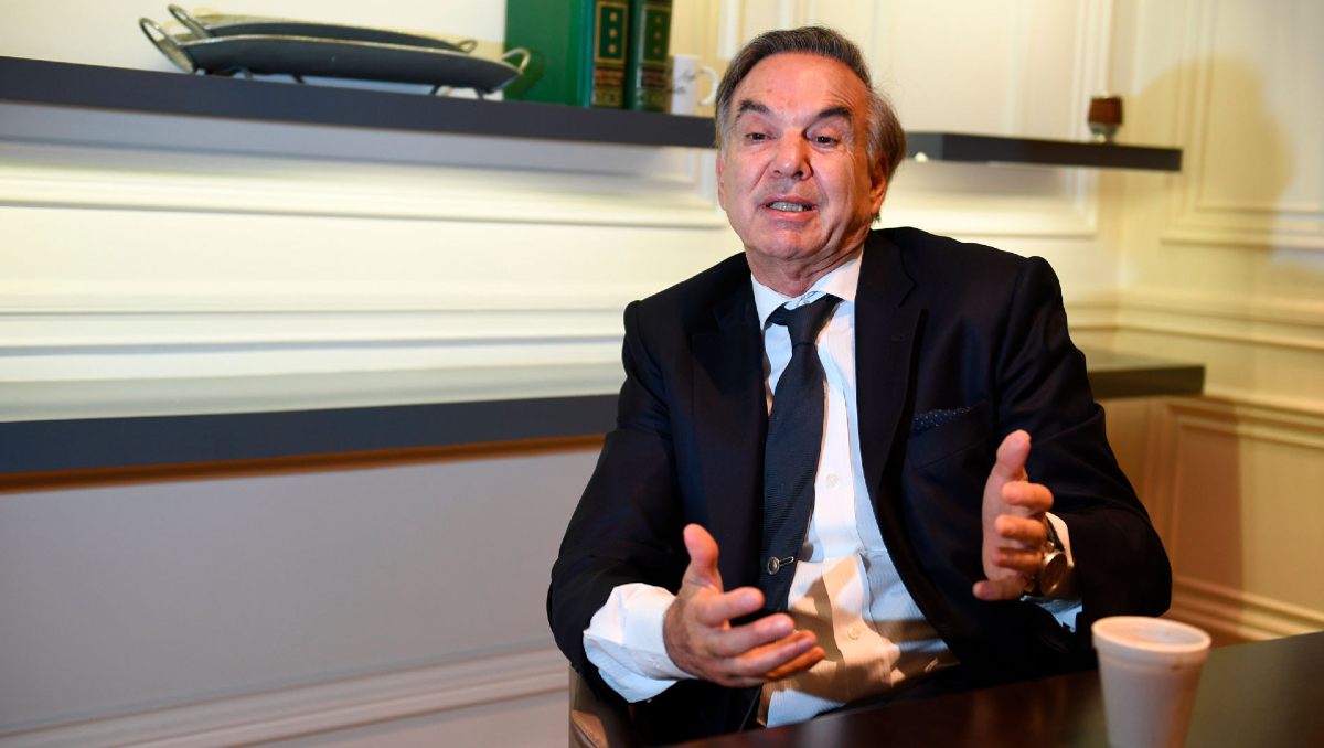 Miguel Ángel Pichetto defendió el 30% de aumento a los legisladores.