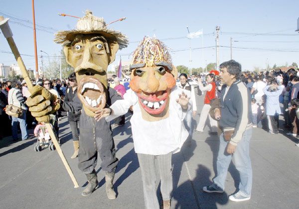 Habrá muñecos gigantes para celebrar el aniversario