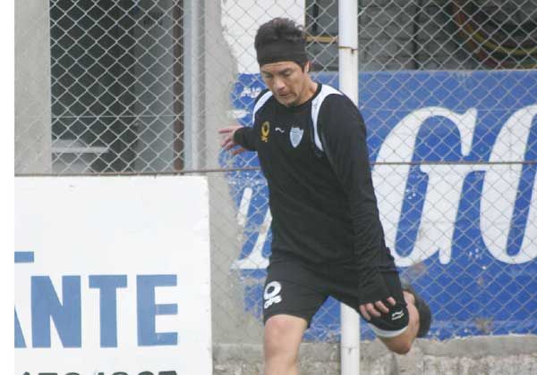 Porra, titular en el inicio de la semana albinegra