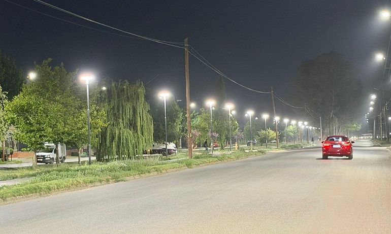 El intendente confirmó que el Plan de alumbrado led que ya supera el 75%.