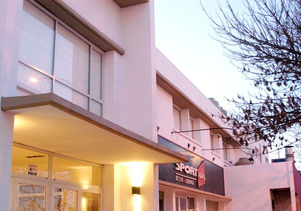 El Club Cipolletti inaugura su propio hostel