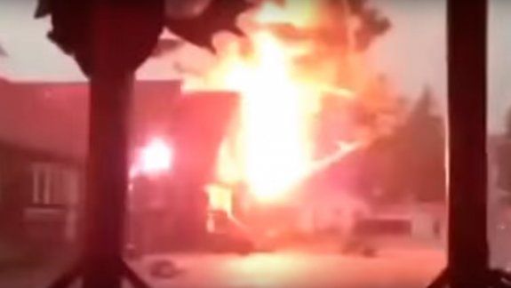 Un rayo causó destrozos durante una tormenta