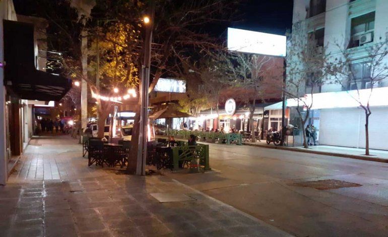 Prorrogarán hasta 2023 una medida que beneficia al comercio gastronómico