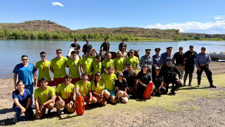 Este viernes, se puso en funciones el operativo de seguridad en Isla Jordán por la temporada de verano.