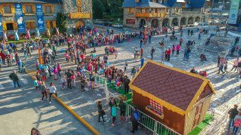 desde hoy se vive la fiesta del chocolate en bariloche