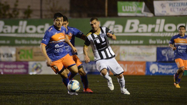 Cipo le ganó 1-0 a Roca con gol de Weiner