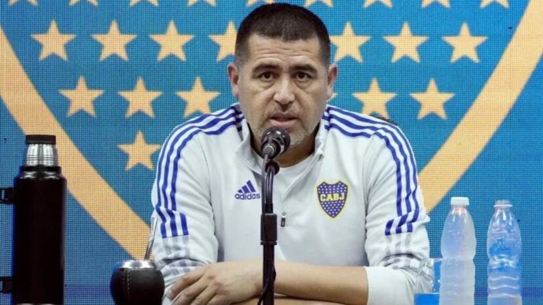 Riquelme quiere un defensor para el Boca 2025