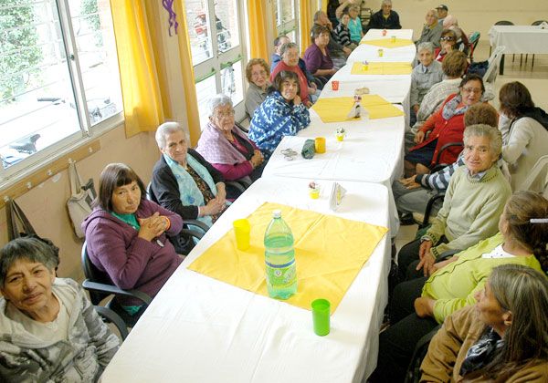 Cumplió 21 años el Centro Integral de la Tercera Edad