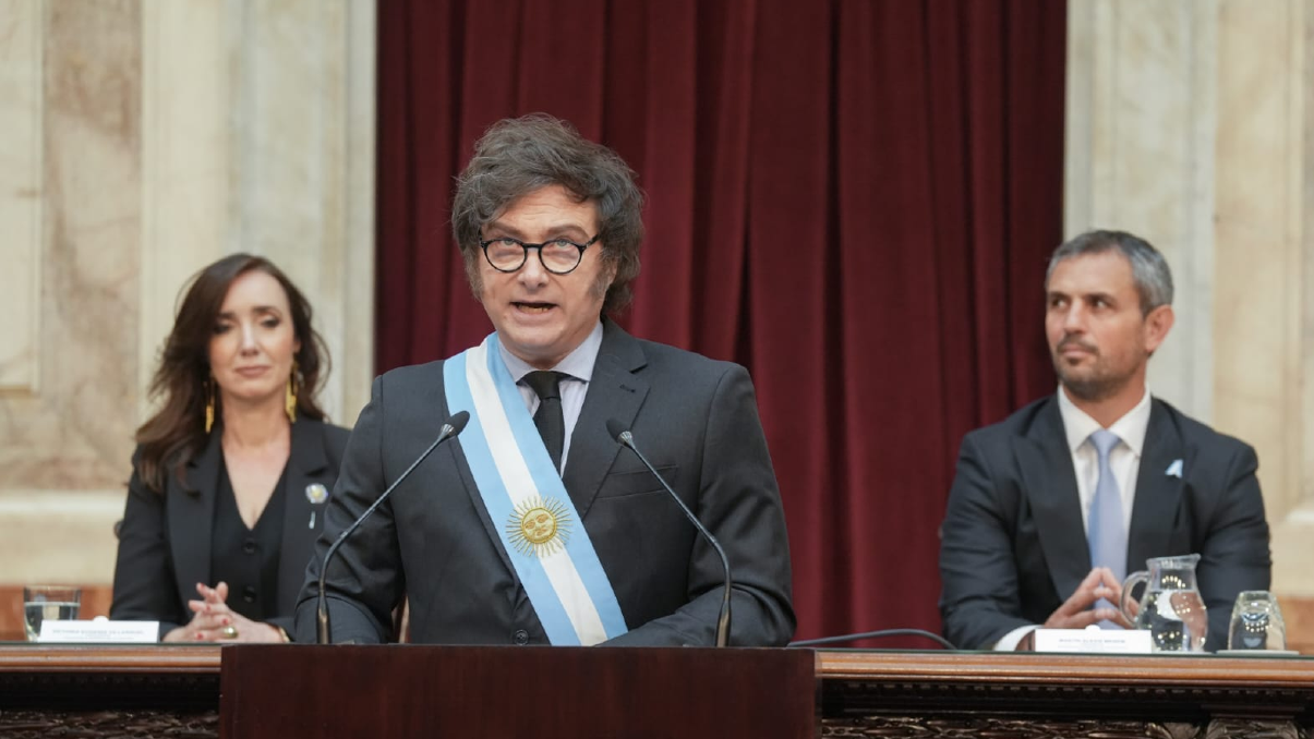 Domingo sobre el presupuesto: Un corte a años de inestabilidad