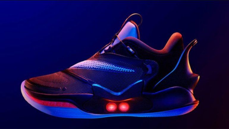 Como en Volver al Futuro: Nike presenta su nueva versión de las zapatillas que se atan solas