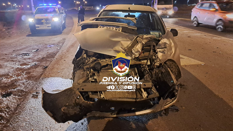 Chocó contra un camión cisterna en Autovía Norte y terminó en el hospital