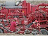 Por despidos, petroleros paran una base de Halliburton | LMCipolletti.com Por despidos, petroleros paran una base de Halliburton