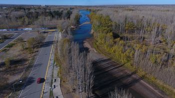 desde el drone: asi ve la sequia del rio limay