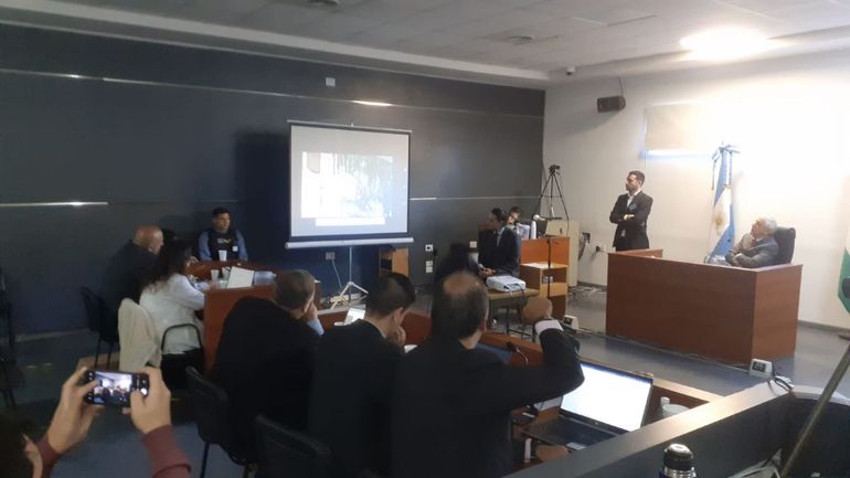 En los tribunales cipoleño se realiza el juicio por jurados populares por el homicidio de Paulo Moncada. Ramón Zalazar está acusado de haberlo matado de dos tiros. 