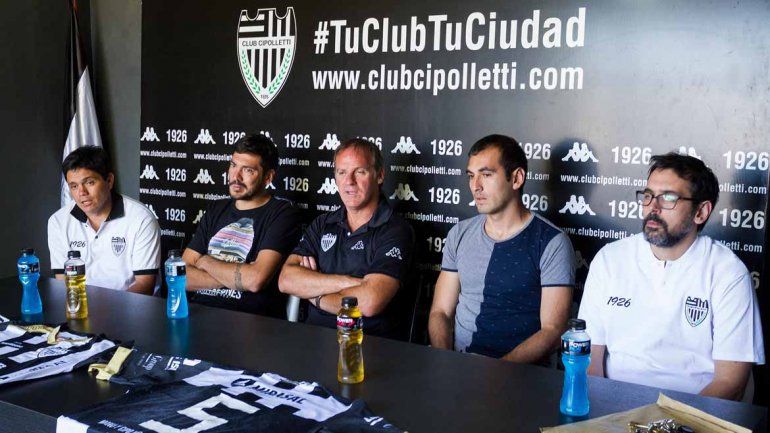 Cipo presentó en sociedad a sus refuerzos, Pereyra y Farías