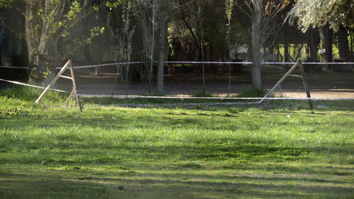 El jugador de once años falleció debido a las heridas fatales, tras caer del arco.&nbsp;