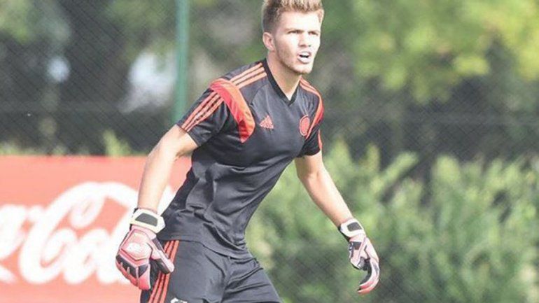 Centurión tiene apenas 19 años y pelea por un lugar en la Primera de River.