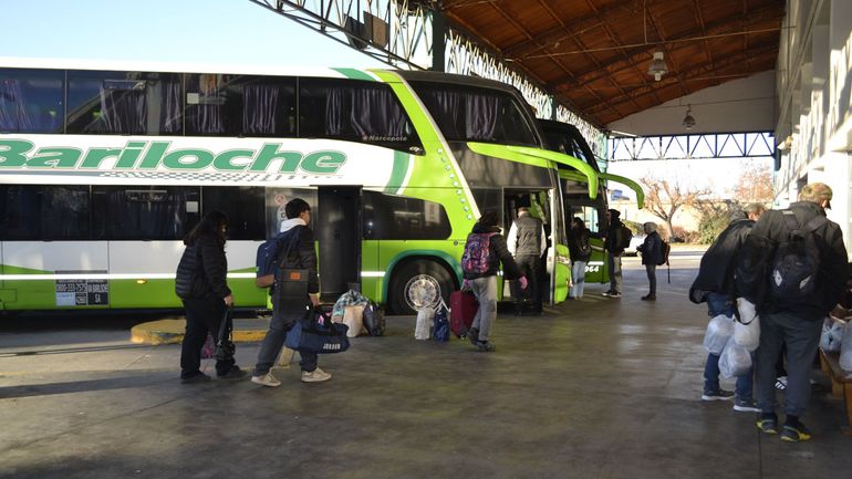 También se pasaba largos ratos en la terminal.