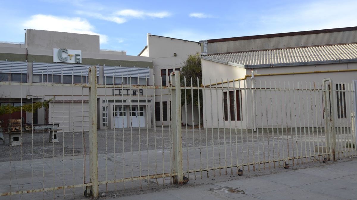 Con el inicio de las vacaciones de invierno, la provincia avanza en un plan de refacciones en escuelas.
