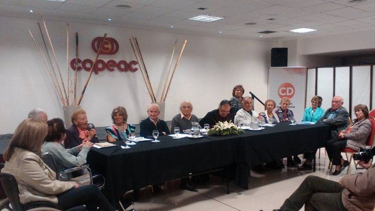 Los vecinos invitados dejaron calor humano y su historia.