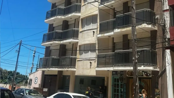 La mujer falleció tras caer del quinto piso en San Bernardo del Tuyú.&nbsp;