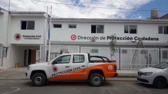 Rescataron a nene atrapado en la baranda de una escalera