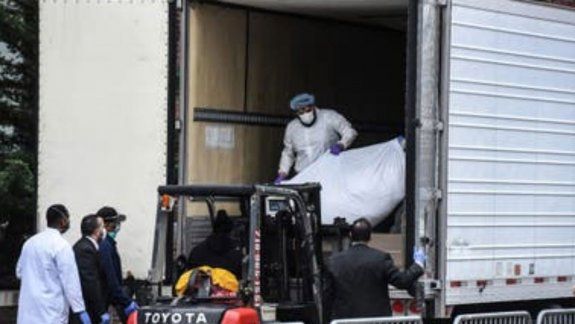 Nueva York registra un muerto cada seis minutos por coronavirus