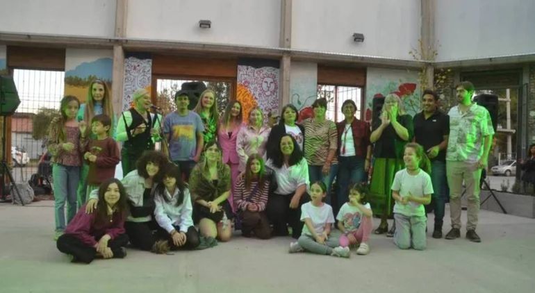 El arquitecto Cristian Paradela (extremo derecho