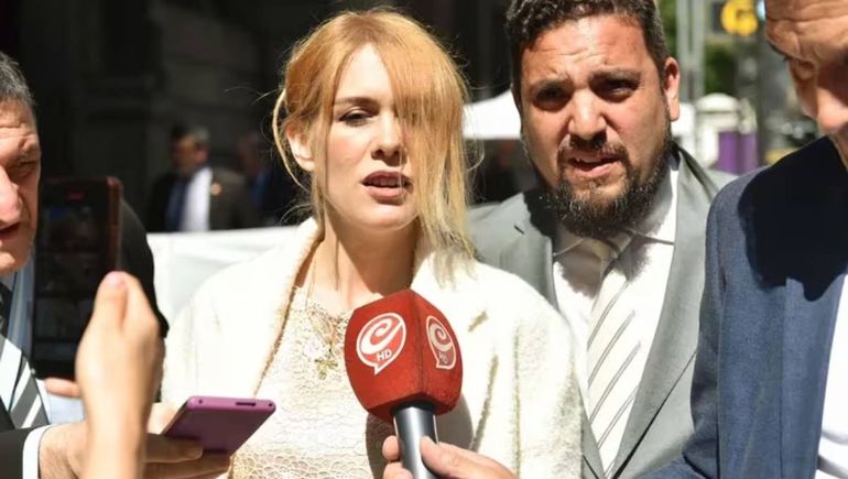 Golpearon a la diputada libertaria Lilia Lemoine en plena calle