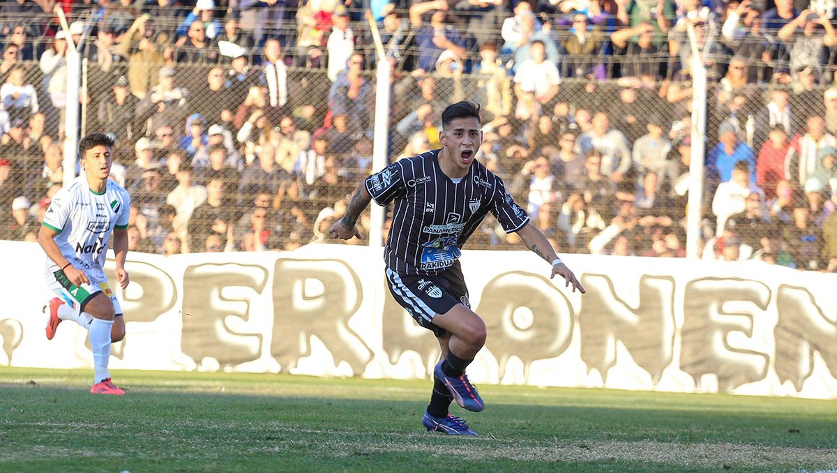 En un partido intenso