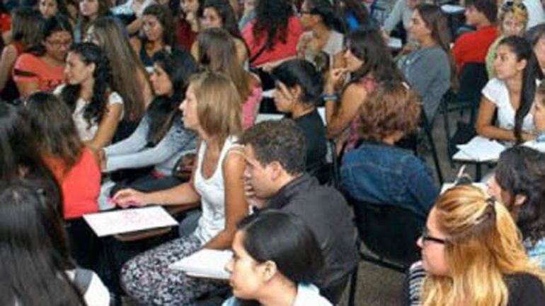 La facultad aseguró que los estudiantes podrán completar el año.