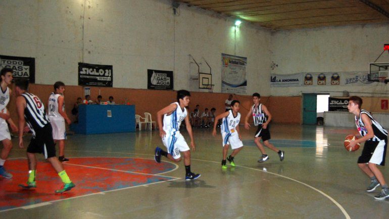 El U15 de Cipo derrotó ayer 69 a 39 a Atlético Regina.