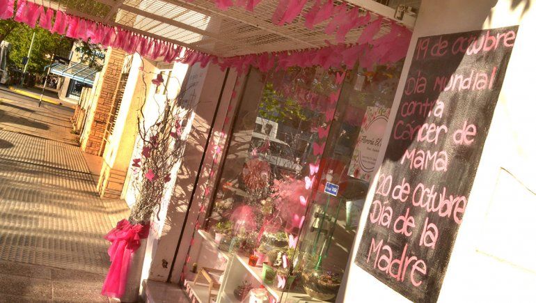 Lucha contra el cáncer de mama: premian a locales