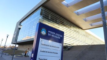 vino de buenos aires a comprar una hilux y no se la entregaron: allanaron cinco domicilios por la estafa