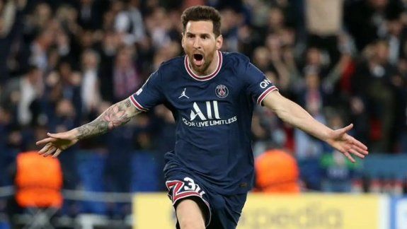 Mirá el doblete de Messi en la Champions para superar a Pelé
