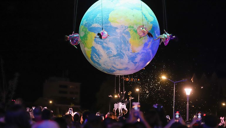 Elevé se presenta con un show gratuito el sábado por la noche.