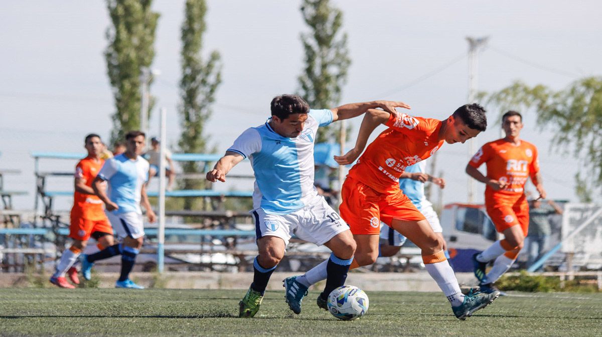 La Amistad y Deportivo Roca no pasaron del 0 a 0 en Cipolletti.