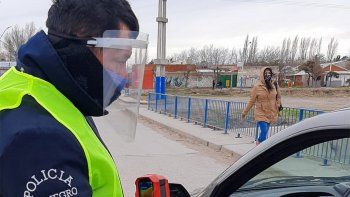 el gobierno analiza una readecuacion de salarios de la policia