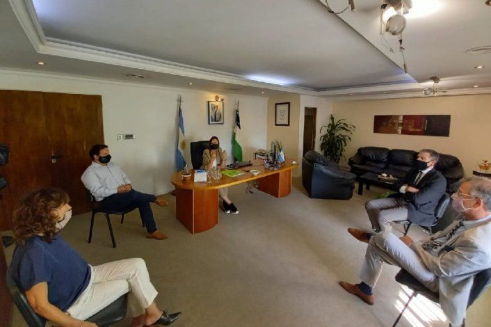 Suscriben protocolo de actuación para monitorear personas.