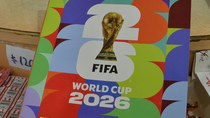El álbum oficial no se conigue y algunos apuestan a los alternativos, más económicos. Otros, esperan que Panini apure la distribución.