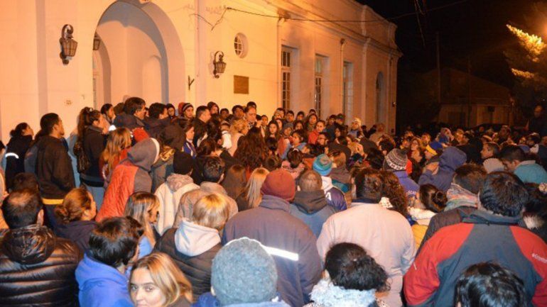 Todos los vecinos de San Antonio Oeste se sumaron a la búsqueda una vez que se conoció el caso. Tras varias horas