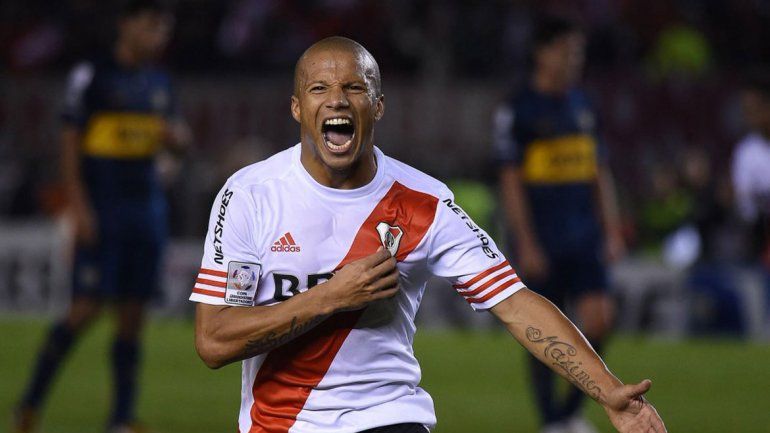 La historia de los duelos coperos en el Monumental